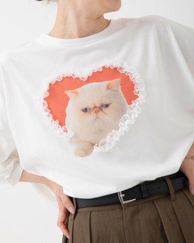 日本 gleam - 厭世貓咪愛心蕾絲寬大風短袖T恤-綠貓-燕麥灰