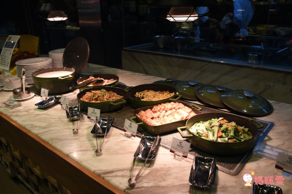 台南大員皇冠四人房2大1小$4299起 指定平日