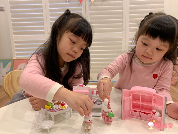 韓國【兔寶家族家家酒】正版授權，滿額送樂高收納盒