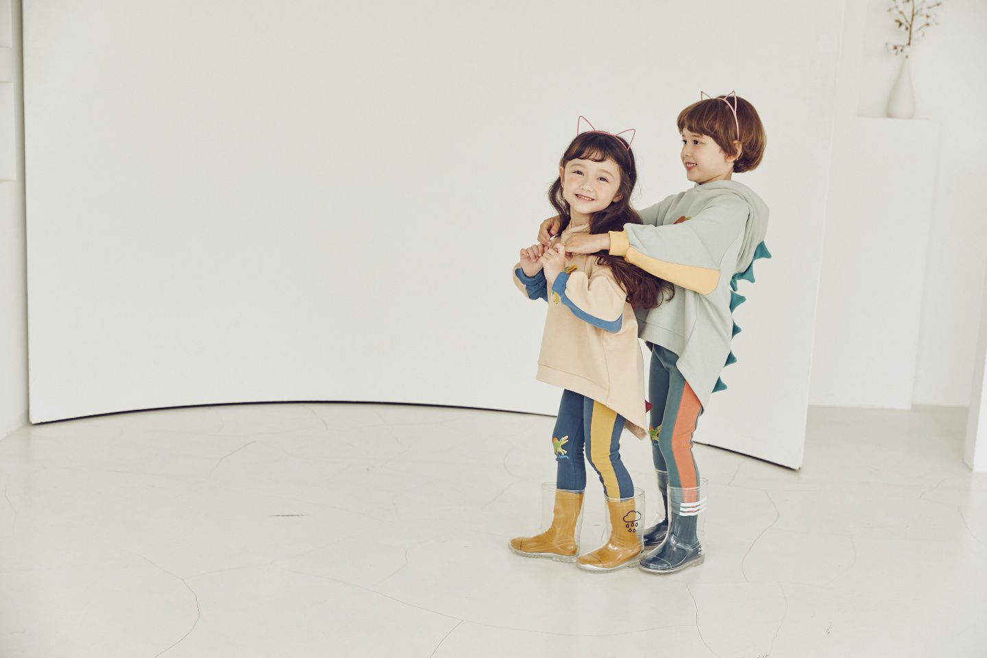 韓國 Mimico - 手繪恐龍立體造型連帽上衣-淺灰綠