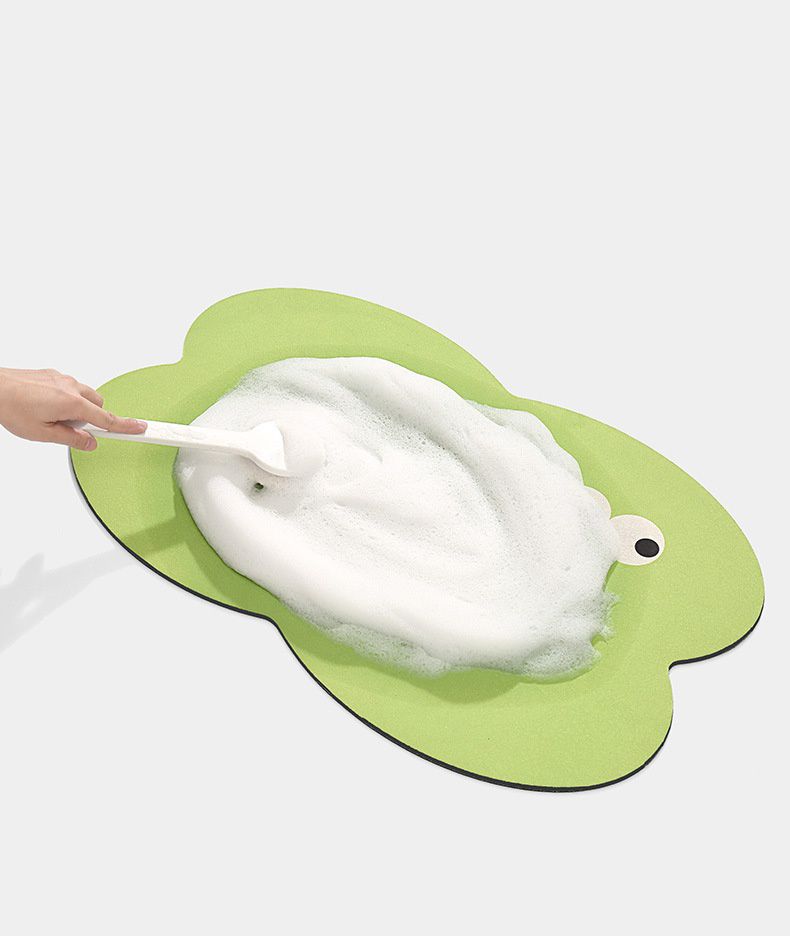 科技絨速乾防滑腳踏墊-震驚小綠花-綠色