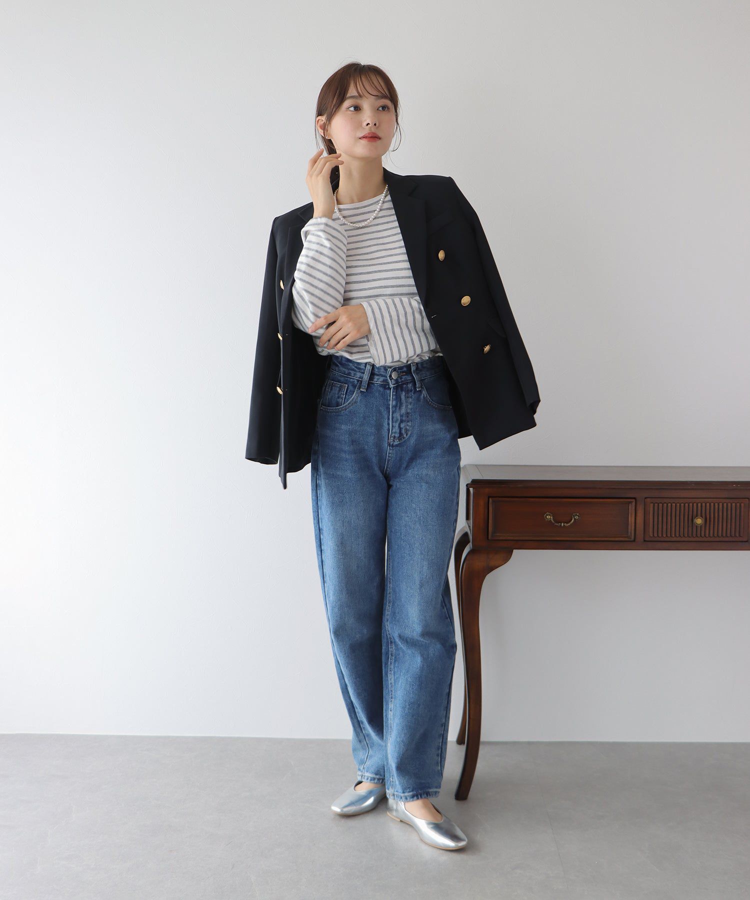 日本 BLUE EAST - 圓領百搭柔軟薄長袖上衣-條紋-深藍