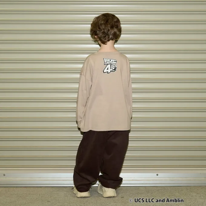 日本 b-ROOM - 聯名款 印花長袖上衣-回到未來電影場景-黑