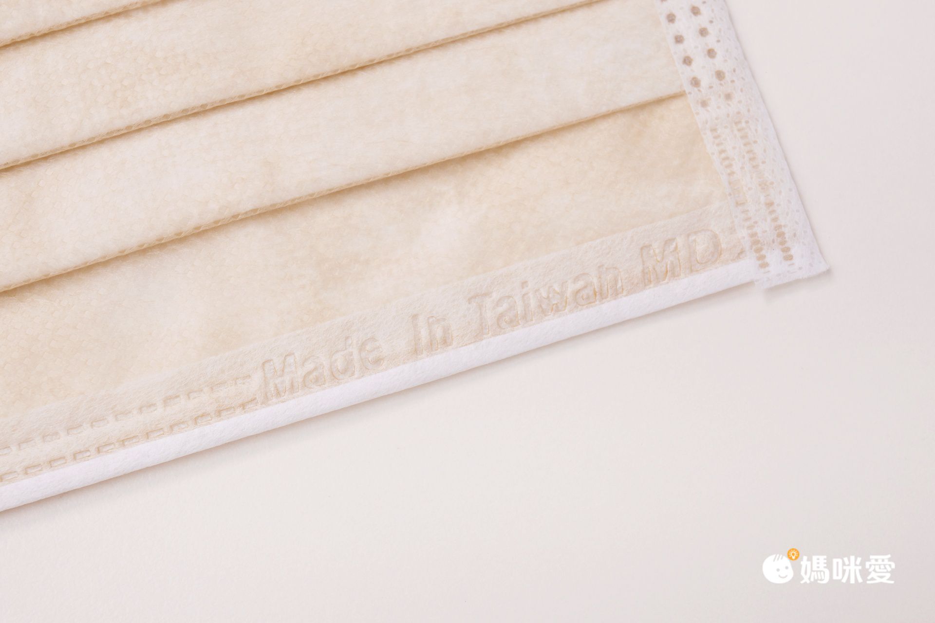 順易利口罩 SUMEASY - 成人平面醫用口罩-米棕色 (約9.5cm x 17.5cm)-50入