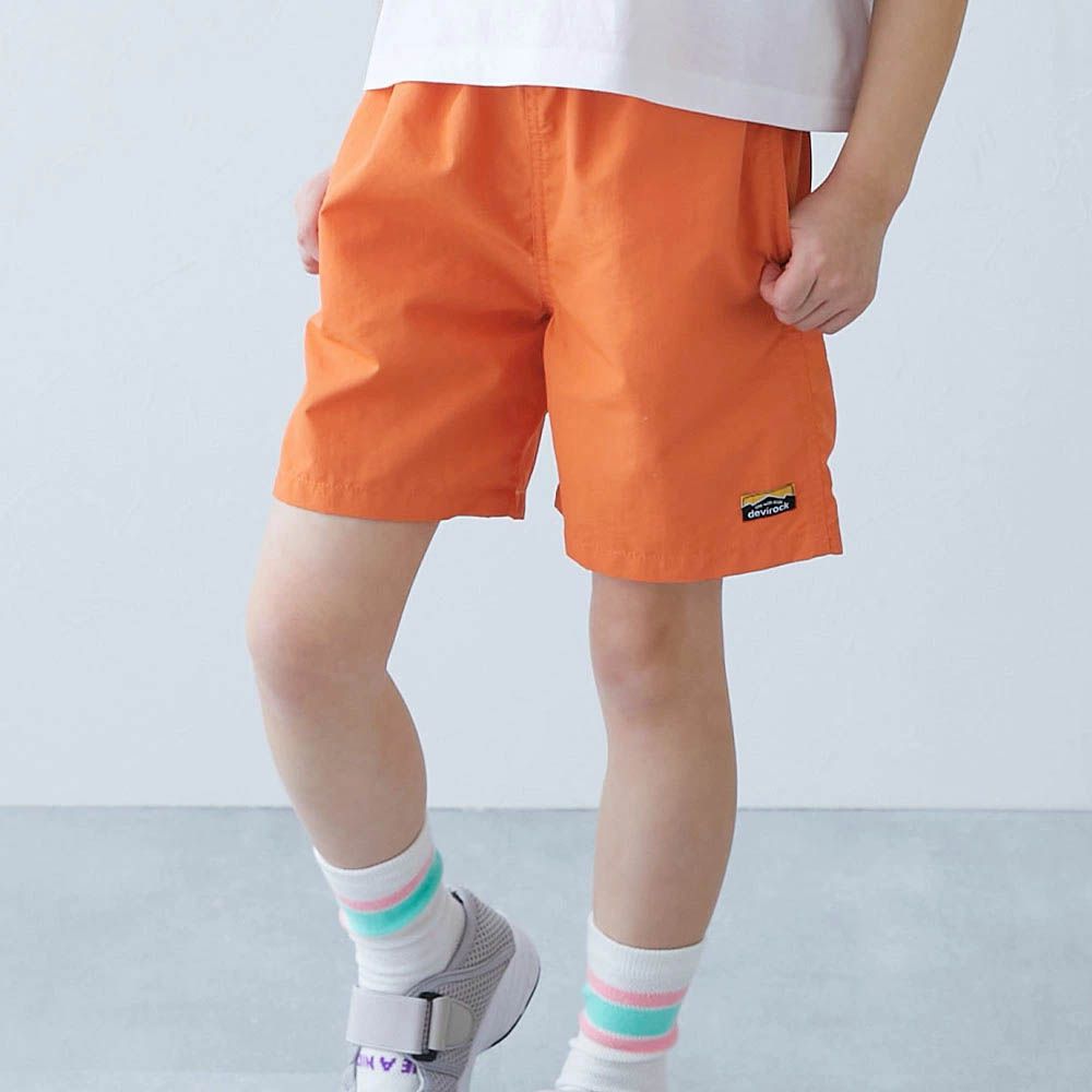 防潑水輕便快乾休閒短褲-活力橘