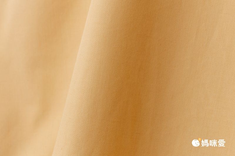 日本 Pierrot - 嫘縈混薄針織短袖上衣-灰x白