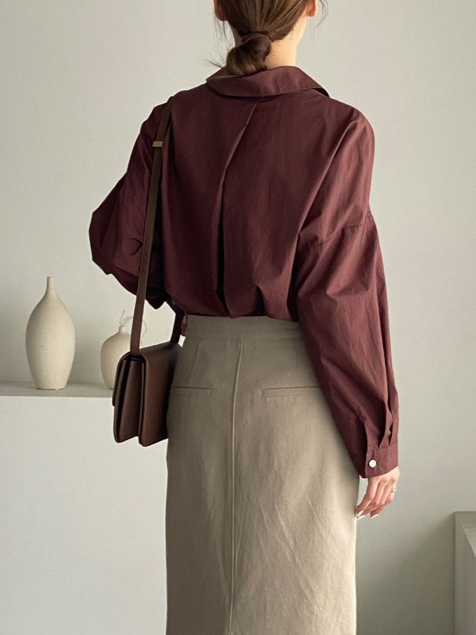 韓國女裝連線 - 知性背後抓褶翻領長袖襯衫-咖啡紅 (FREE)