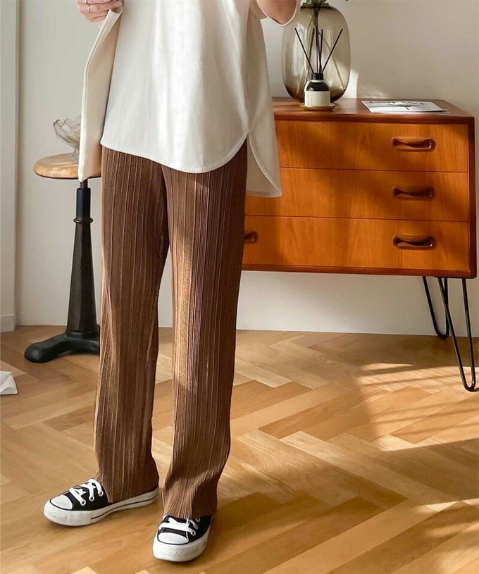 日本 Classical Elf - 光澤感細褶垂墜感長褲-酪梨綠