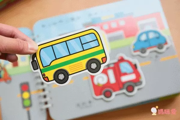 Baby趣味學習貼貼書*新版*-【4入合購】動物王國+交通工具+我會123+日常生活
