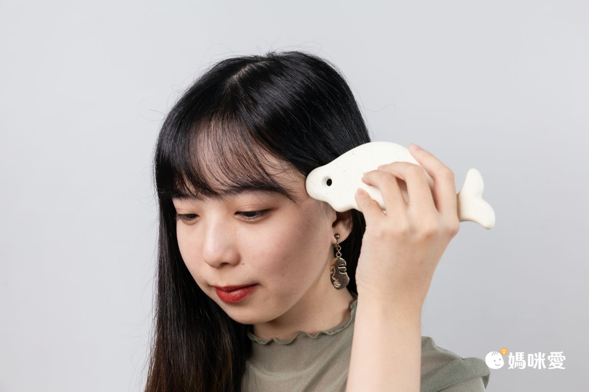 韓國 EDVIEW - 全身適用手工舒壓陶瓷刮痧板-白色海豚-1入-直播專屬