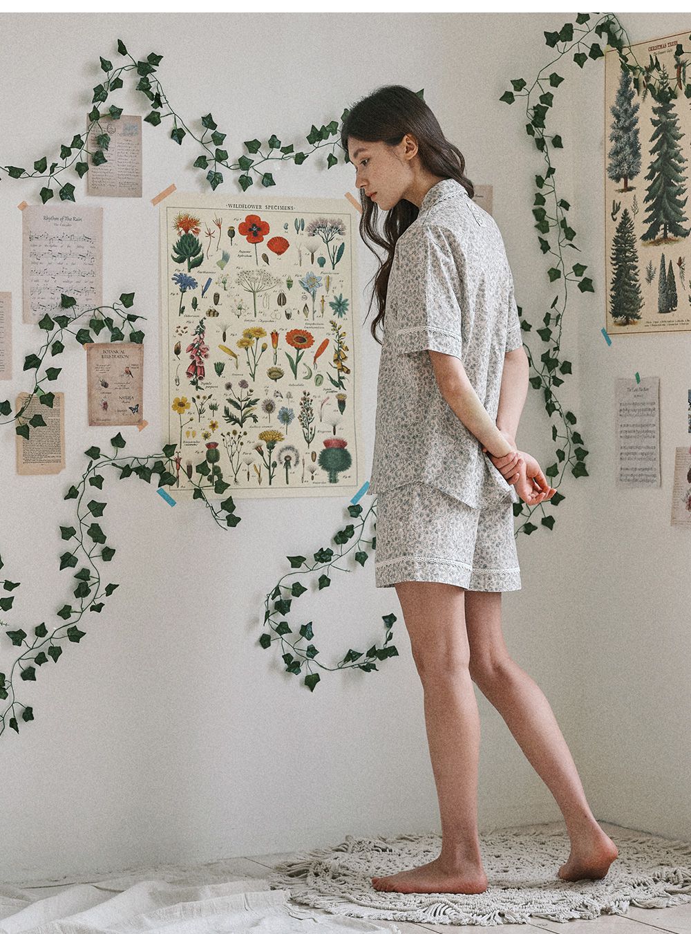 韓國 ULLALA - 滿版碎花短袖睡衣(兩件式) (FREE)