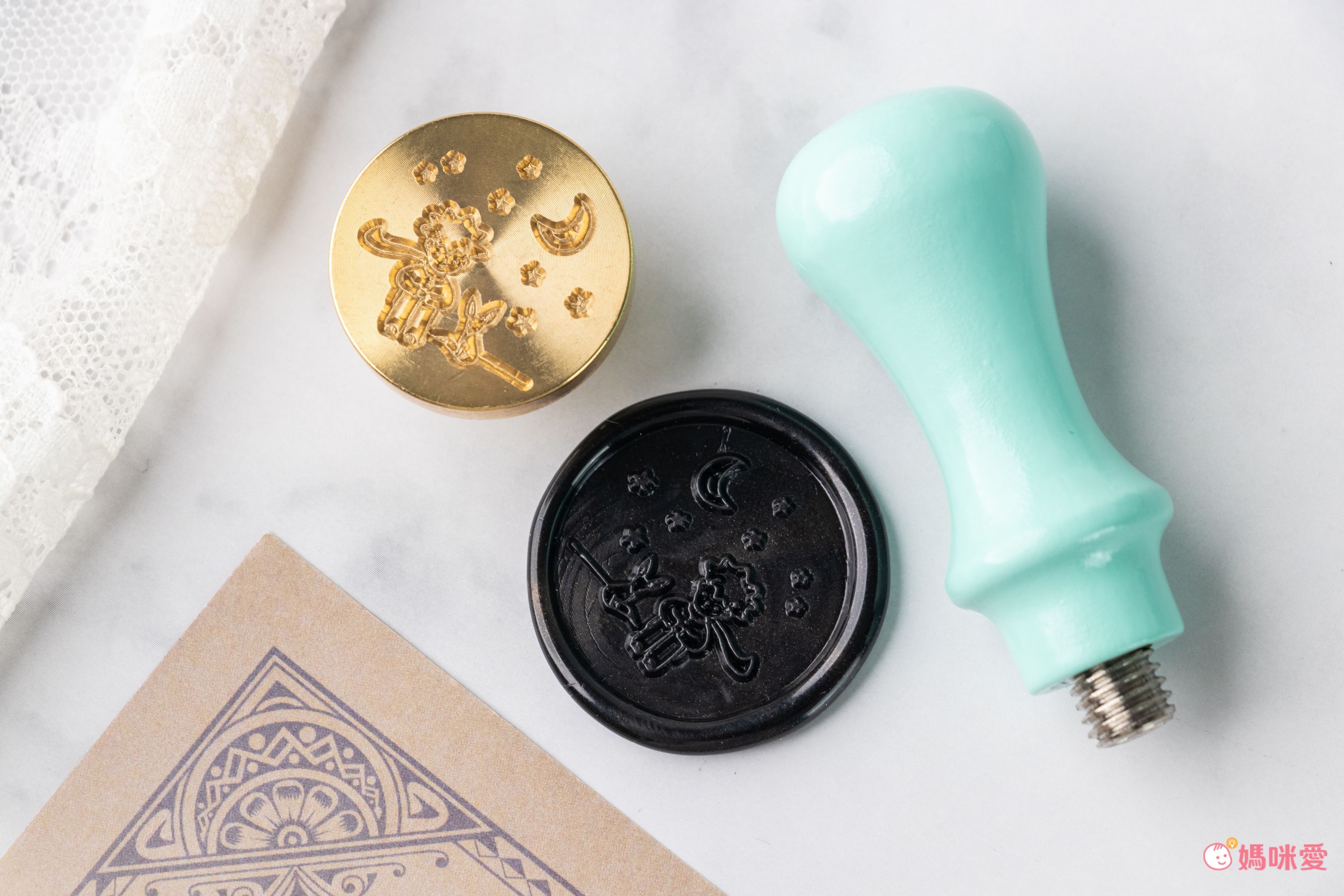 韓國 Sealhouse - 馬卡龍色迷你火漆章禮盒組-卡通美女與野獸-火漆章(含木柄)+罐粒X2+勺子+小蠟燭X2