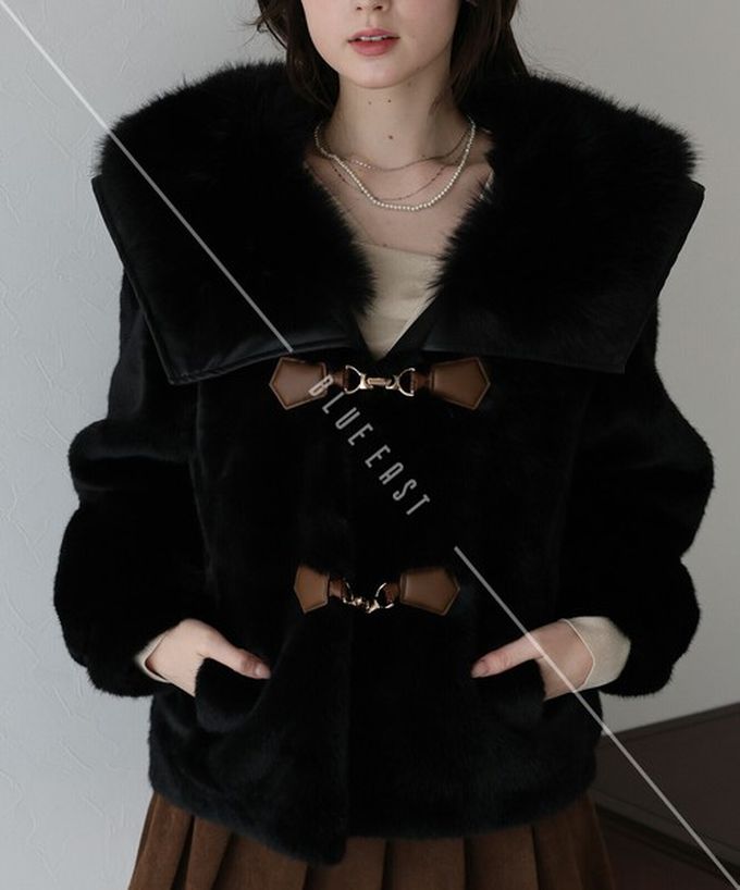 日本 BLUE EAST - 華麗注目皮草感大翻領金扣外套-象牙