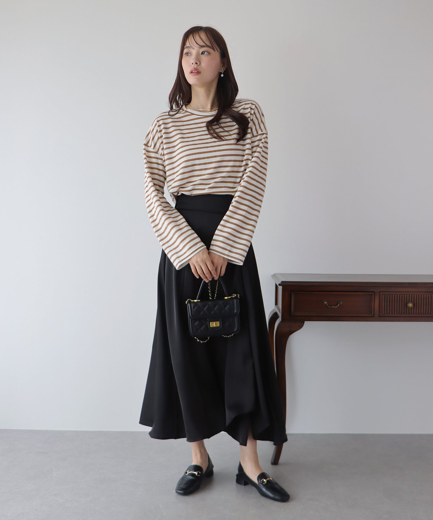 日本 BLUE EAST - 圓領百搭柔軟薄長袖上衣-條紋-深藍