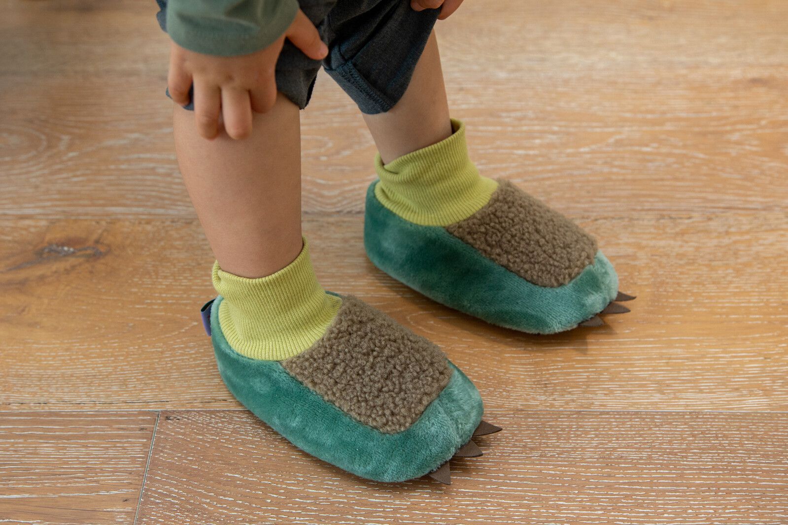 日本 BISQUE - 動物造型超柔軟保暖室內鞋(底部止滑)-兔兔-櫻花粉 (14-16cm)