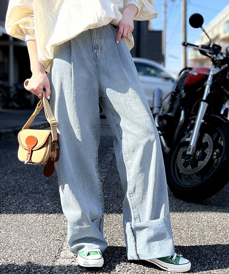 日本 Classical Elf - 美式復古反摺牛仔寬褲-淺水藍