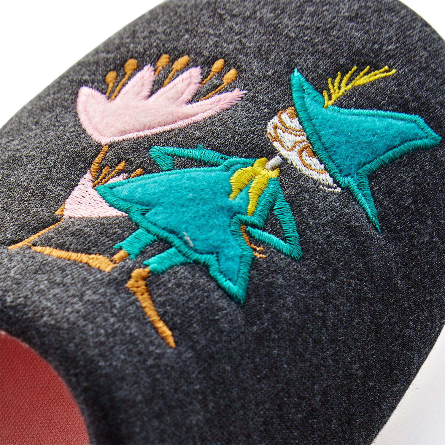 日本千趣會 - 嚕嚕咪 刺繡質感室內拖-阿金-灰粉 (22-24cm)