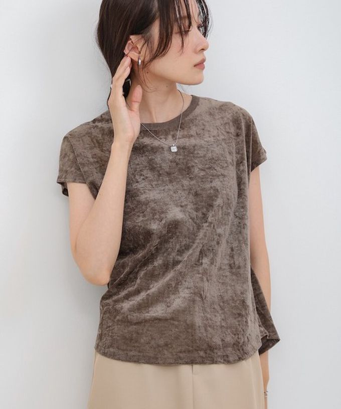 日本 Bab - 微透輕盈天鵝絨法式袖上衣-黑 (M)