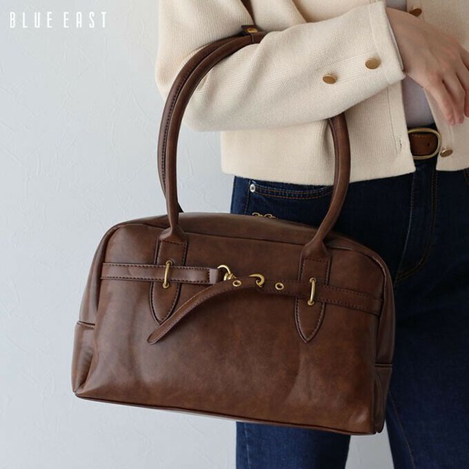 日本 BLUE EAST - 復古風皮帶造型波士頓肩背包-黑