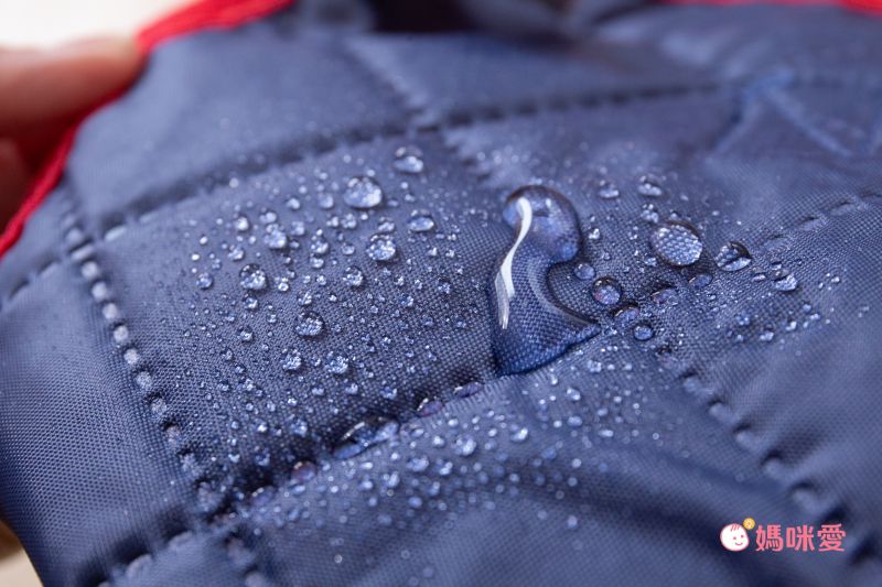 日本現代百貨 - 可機洗 撥水加工衍縫野餐墊(4-5人)-幾何三角-藍 (L(140x180cm))