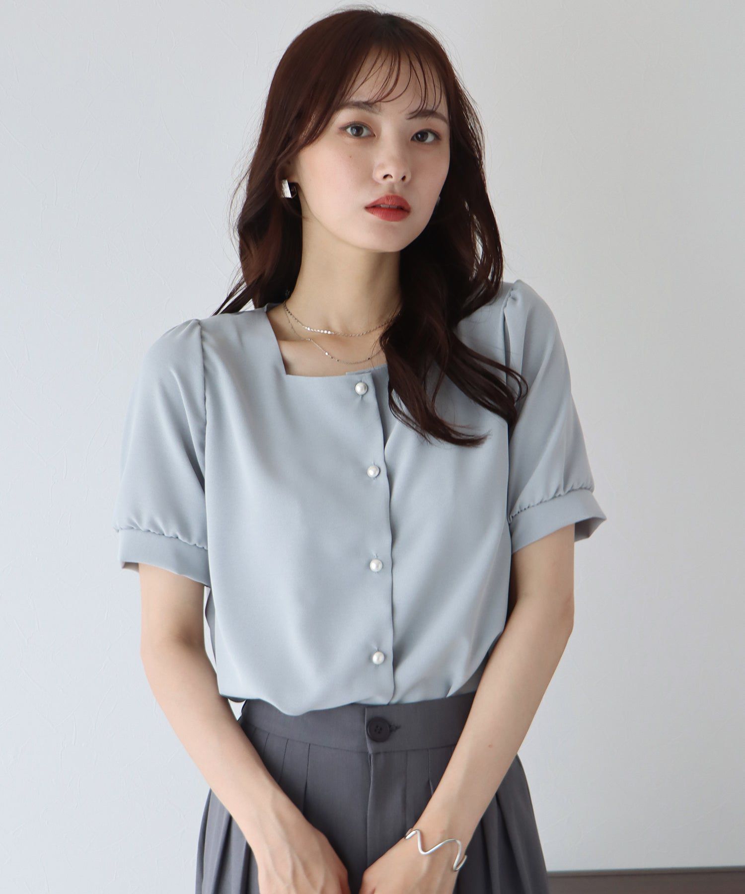 日本 BLUE EAST - 法式方領短袖珍珠釦襯衫-水藍