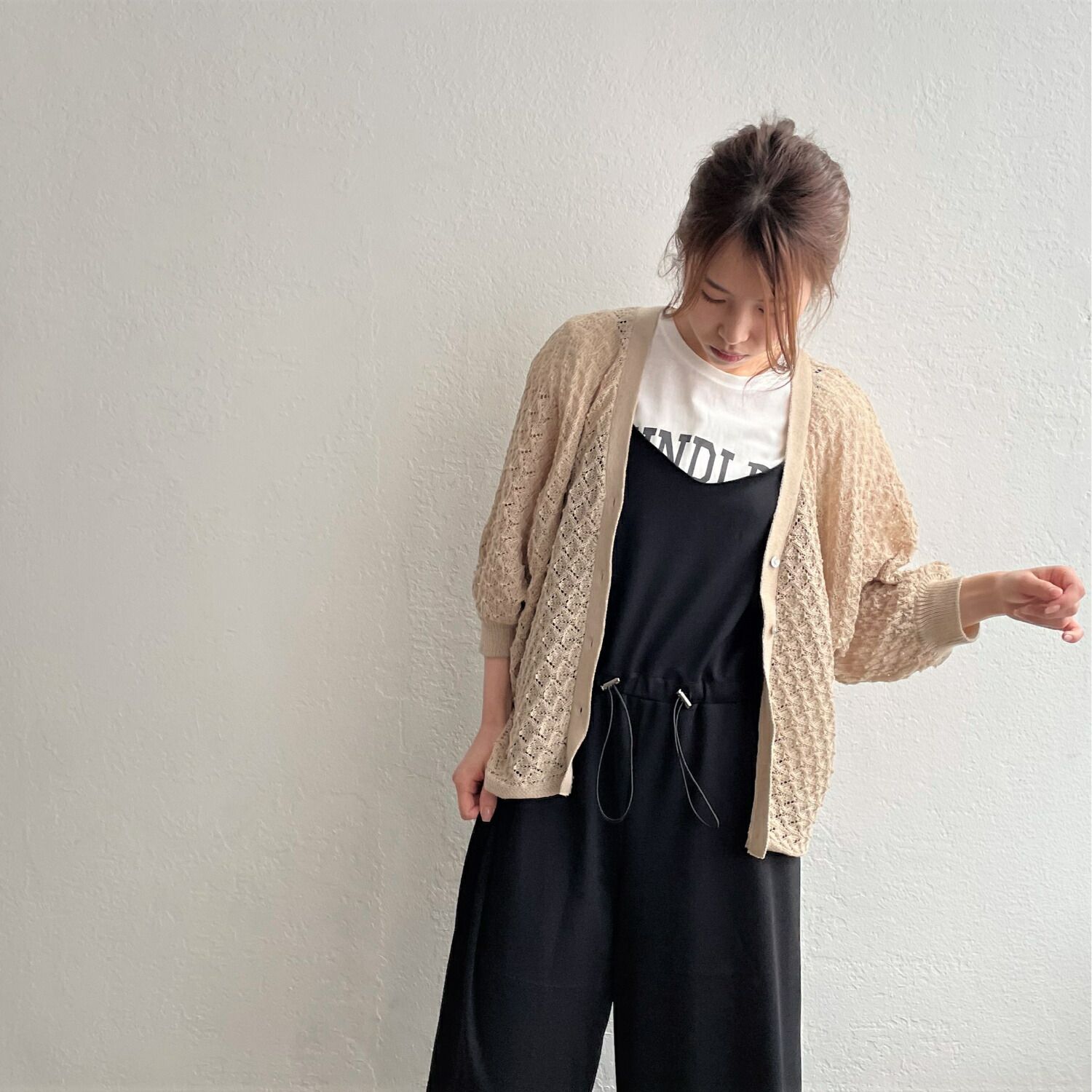 日本 ihuu - 2WAY氣質蕾絲鉤針薄外套-杏白