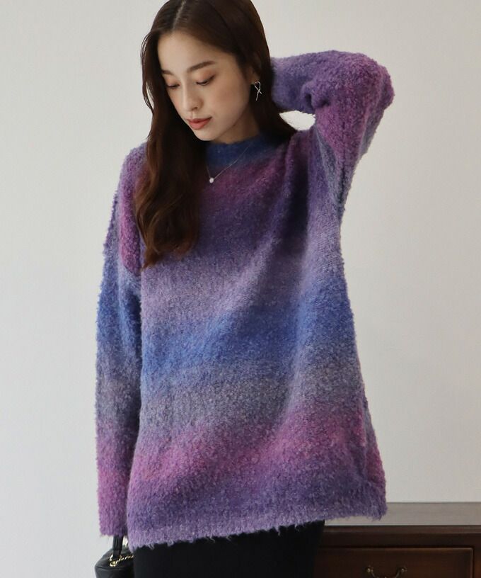 日本 BLUE EAST - 柔軟的夢漸層圓領毛衣-海洋藍