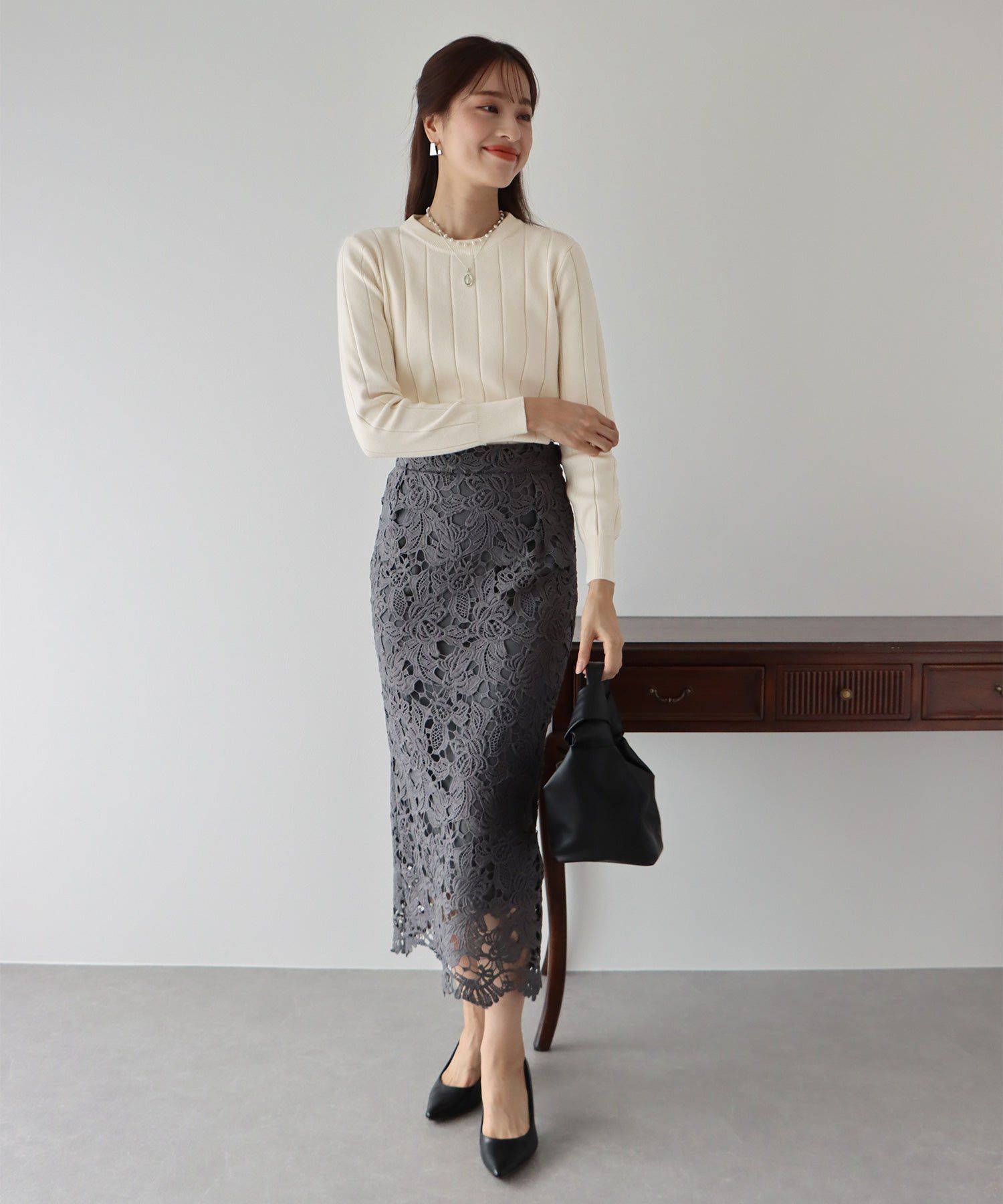 日本 BLUE EAST - 圓領粗羅紋針織上衣-紅