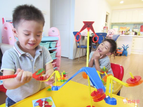 Mattel - 小心翼翼