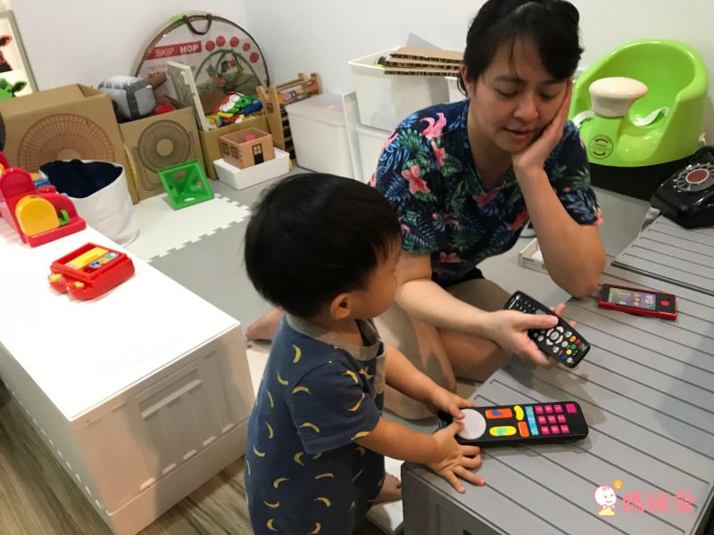 日本 People - 刺激腦力遙控器玩具