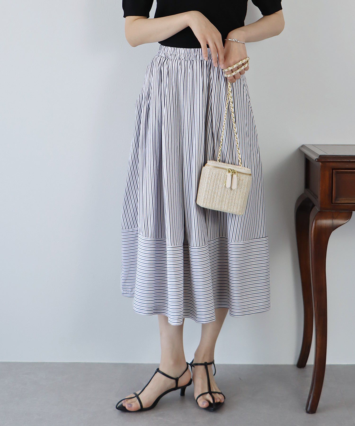 日本 BLUE EAST - 歐風質感條紋拼接修身長裙-綠x白