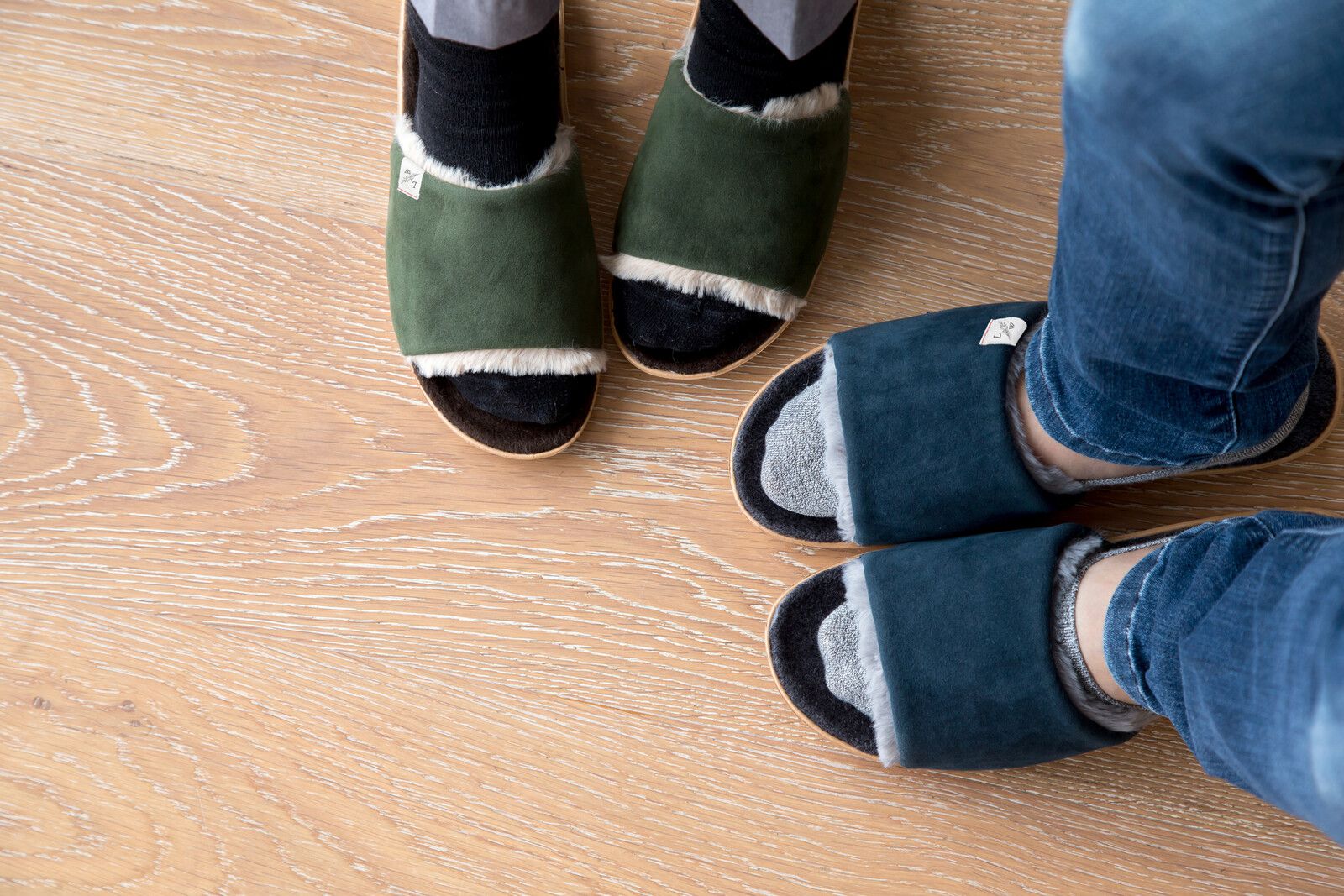 日本 BISQUE - 保暖室內拖-素色毛絨-深藍 (L(25-27cm))