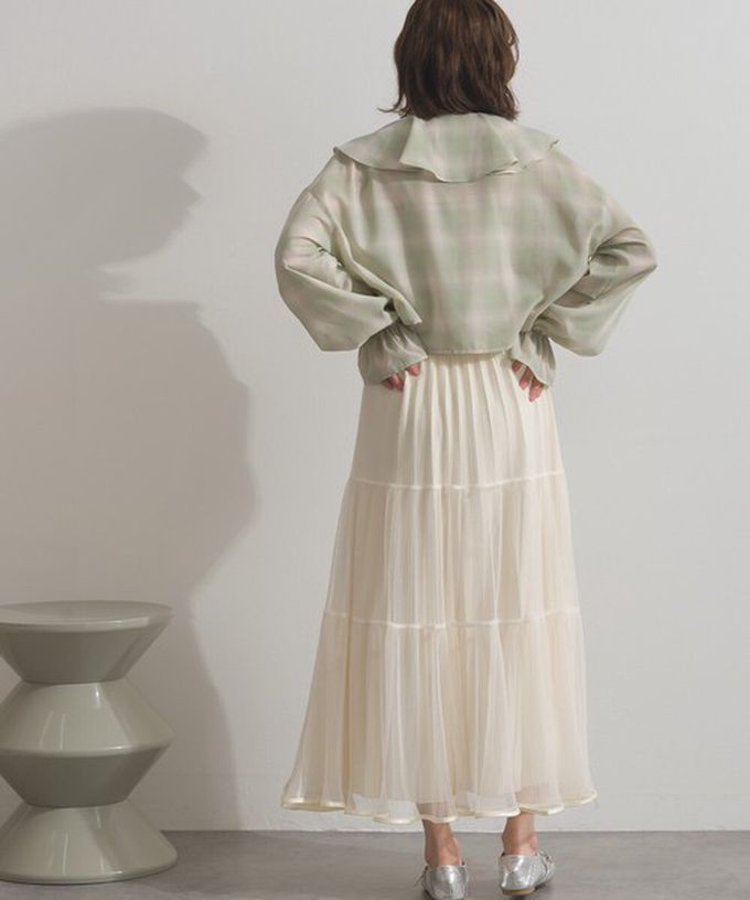 日本 ELENCARE DUE - 飄逸荷葉領浪漫抽繩長袖上衣-米棕系