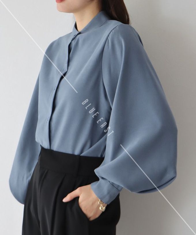日本 BLUE EAST - 知性小立領澎澎氣球袖襯衫-水藍
